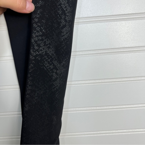 Athleta Stay Fly 7/8 Tight Sz M Black Reflective Mesh Inset Running Reflective - Picture 6 of 13